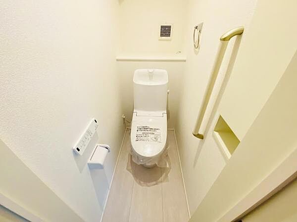トイレを拡大表示