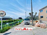 前面道路 平日・土日問わずご案内致します！お気軽にお問合わせ下さい♪ 