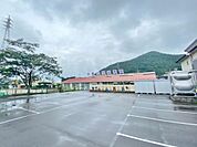 合歓の木幼稚園（154m）