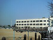 清須市立新川小学校（880m）