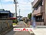 外観：前面道路 平日・土日問わずご案内致します！お気軽にお問合わせ下さい♪ 