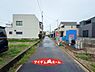 外観：前面道路 平日・土日問わずご案内致します！お気軽にお問合わせ下さい♪ 