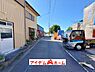 外観：前面道路 平日・土日問わずご案内致します！お気軽にお問合わせ下さい♪ 