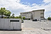 芥子山小学校(1、200m)
