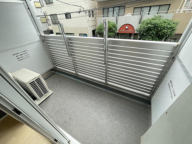 バルコニー