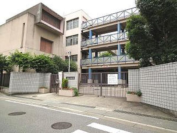 画像28:中学校「尼崎市立小田北中学校まで816m」