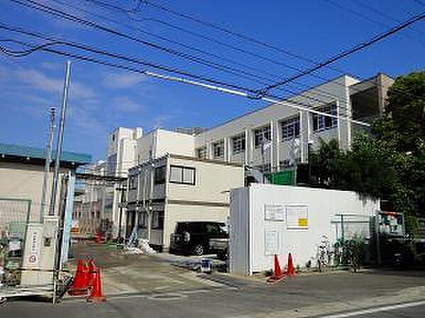 画像26:小学校「尼崎市立難波小学校まで606m」