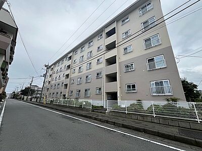 外観：マンションの外観は非常に重要なポイントです！外観の善し悪しは資産価値に大きな影響を与えます。外観のいいマンションを購入することで、高値で売却がしやすく、買い手が見つかりやすいというメリットがあります。