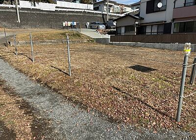 外観：販売されている全ての土地が、宅地用の土地であるとは限りません。都市計画法に基づき、基本的に住宅を建てることができるのは土地計画区であることに加え、市街化区域として定められている地域のみとなっています。