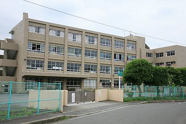 緑ヶ丘第2住宅2301号棟