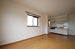 フォブール沖 206号室 2階2DKのリビング/ダイニング