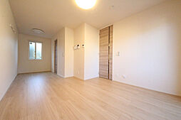 クロノス楓 102号室 1階1Kのリビング/ダイニング