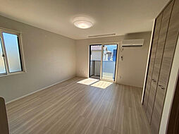 メゾンドローズ 201号室 2階1LDKのリビング/ダイニング