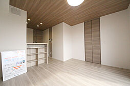 ペガサスルーチェ 201号室 2階1LDKのリビング/ダイニング