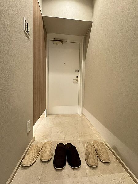 玄関を拡大表示