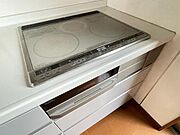 火を使わず安心して調理ができるIHクッキングヒーター