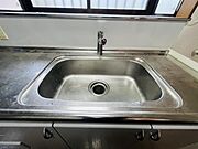 お鍋やフライパンも洗いやすいキッチンシンクです