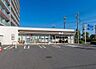 周辺：セブンイレブン成田加良部店 徒歩9分。 700m