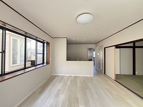リビング/ダイニングを拡大表示