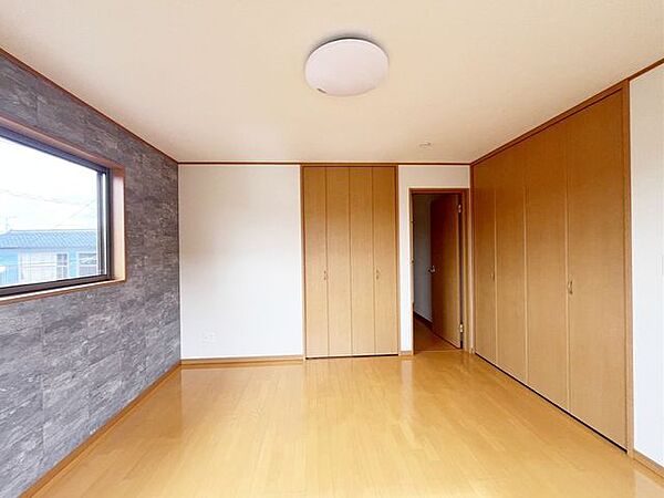 寝室を拡大表示