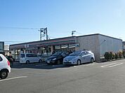 コンビニ「セブンイレブンまで370m」