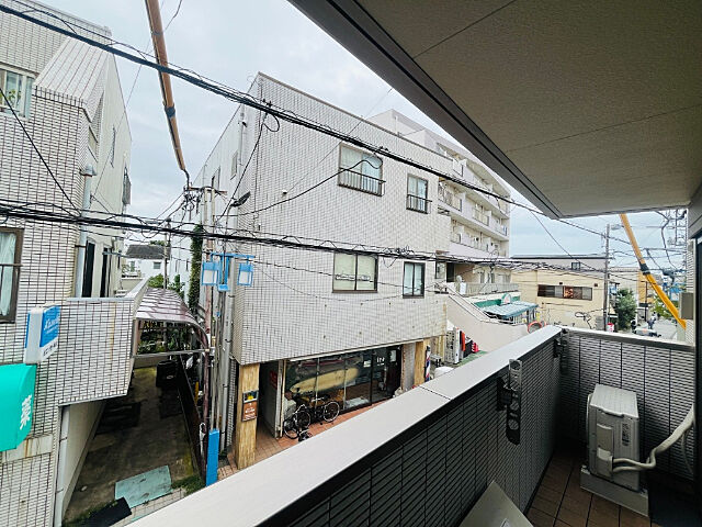 バルコニー