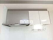 キッチンの上の収納スペースです