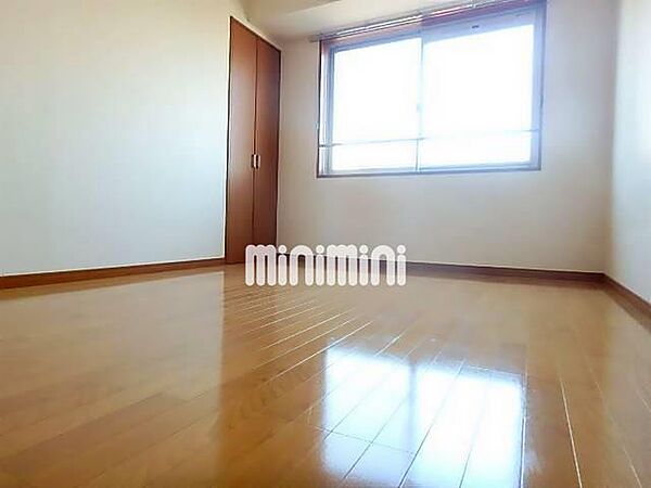 apartment 群馬県前橋市紅雲町１丁目
紅雲町の賃貸情報を見る
物件地図