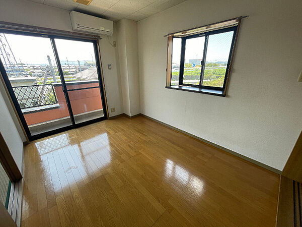 apartment 群馬県藤岡市中島
中島の賃貸情報を見る
物件地図