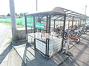 敷地内ゴミ捨て場あります。