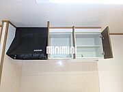 お料理道具収納できます。