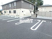 並列で2台取れます。