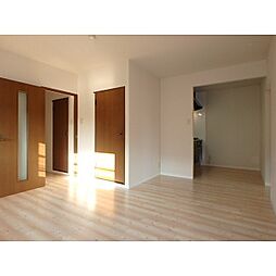 アルテールＳ 2階4LDKのリビング/ダイニング