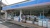 コンビニ「ローソン小田原風祭店まで404m」