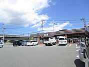コンビニ「セブンイレブンまで360m」