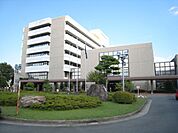 病院「小田原市立病院まで860m」