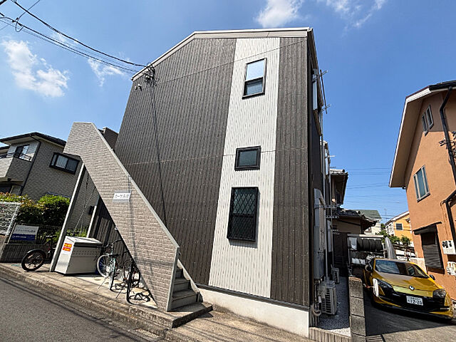 2 / 6