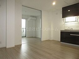 ウィズ 4階1LDKのリビング/ダイニング