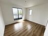 室内：【寝室】3部屋ある洋室は、寝室や子供部屋や趣味の部屋など多彩に利用可能！（同仕様）