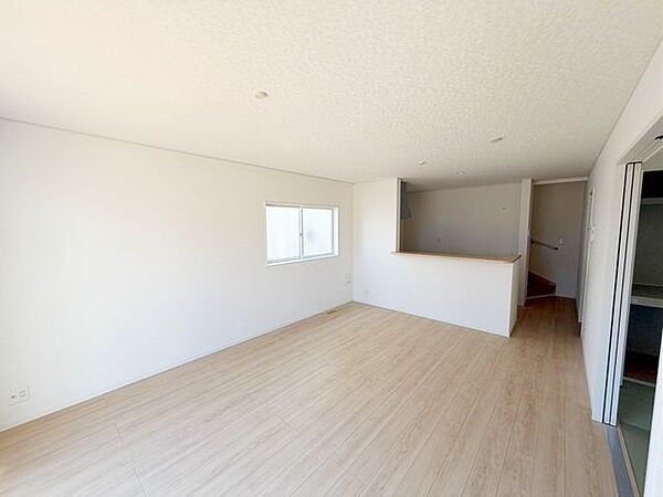 リビング/ダイニングを拡大表示