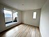 室内：【寝室】ゆとりある寝室は、日々の疲れを癒すプライベートルーム。（同仕様）