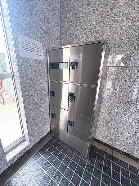 宅配ボックス