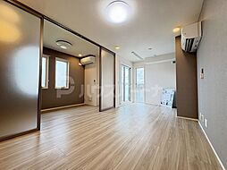 つくばエクスプレス 六町駅 徒歩7分の賃貸アパート 2階2SLDKのリビング/ダイニング