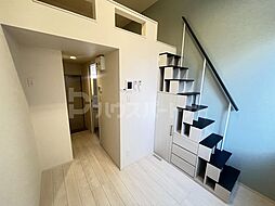 MJ TERRACE TAKASAGO 1階ワンルームのリビング/ダイニング