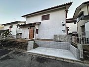 土地５８坪、建物５ＤＫ、庭あります、カースペースあります、フェンス付けます、