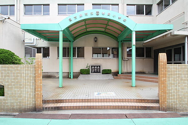 画像17:名古屋市立春岡小学校