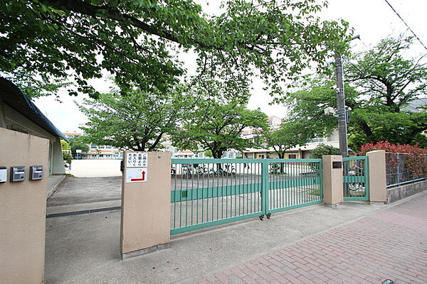 画像12:名古屋市立千種小学校