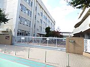 小学校「市立杉村小学校まで470m」