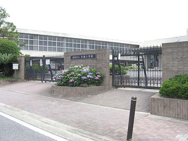 小学校「清須市立古城小学校まで987m」