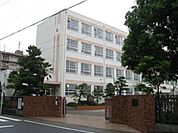 小学校「名古屋市立大野木小学校まで523m」